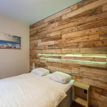 With Terrace In Ostend, Cleaning Included Apartment